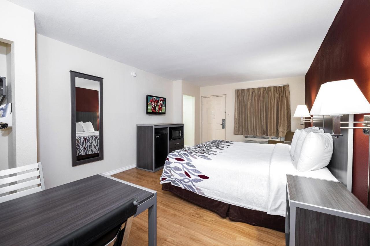Red Roof Inn Houston North - Fm1960 & I-45 Westfield Экстерьер фото