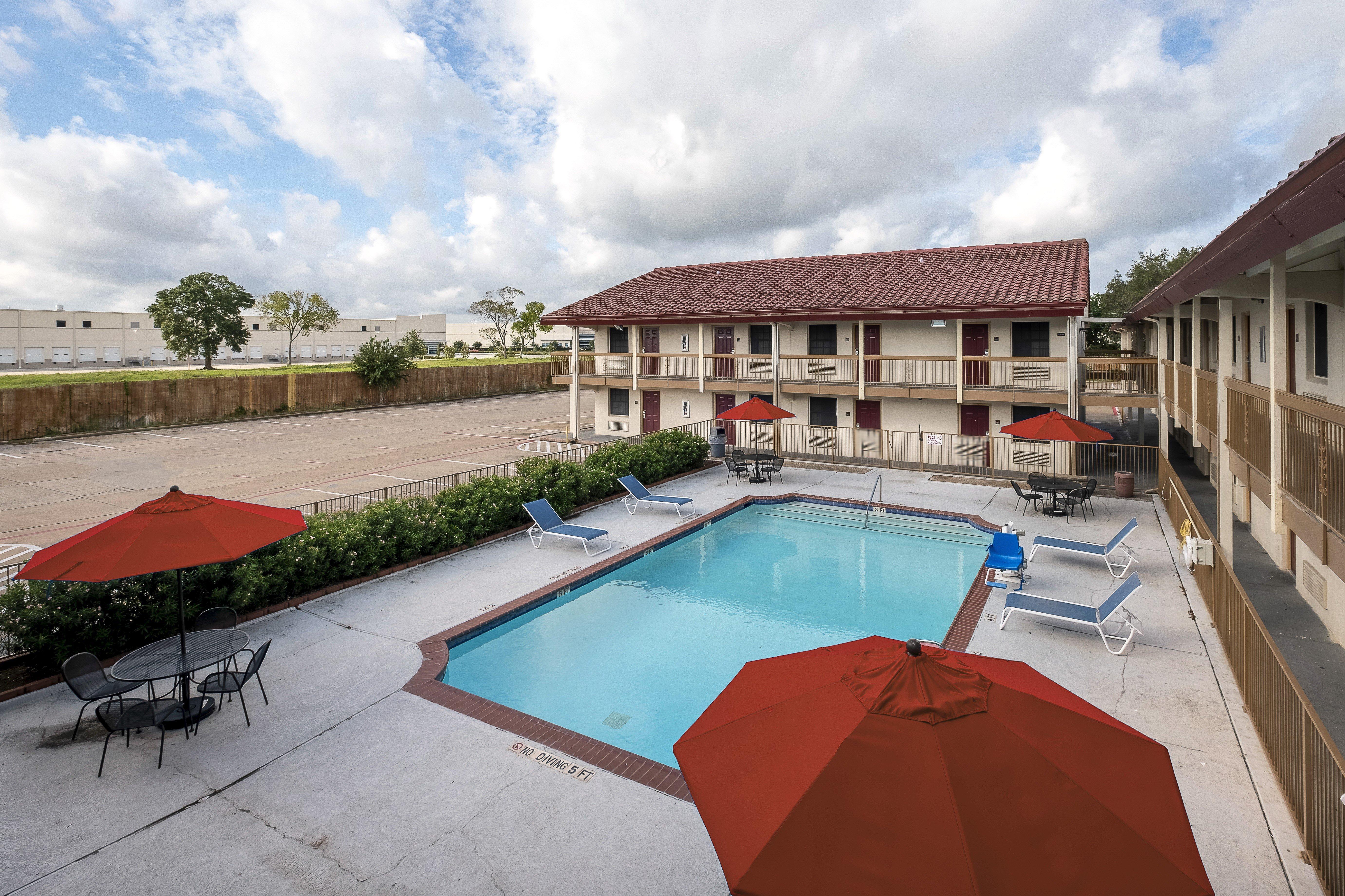 Red Roof Inn Houston North - Fm1960 & I-45 Westfield Экстерьер фото